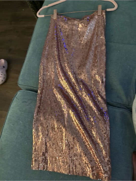 Dresses & Skirts - Sequin Midi Skirt in Rose Gold long xs/s sooo cute so sparkly  (see video)